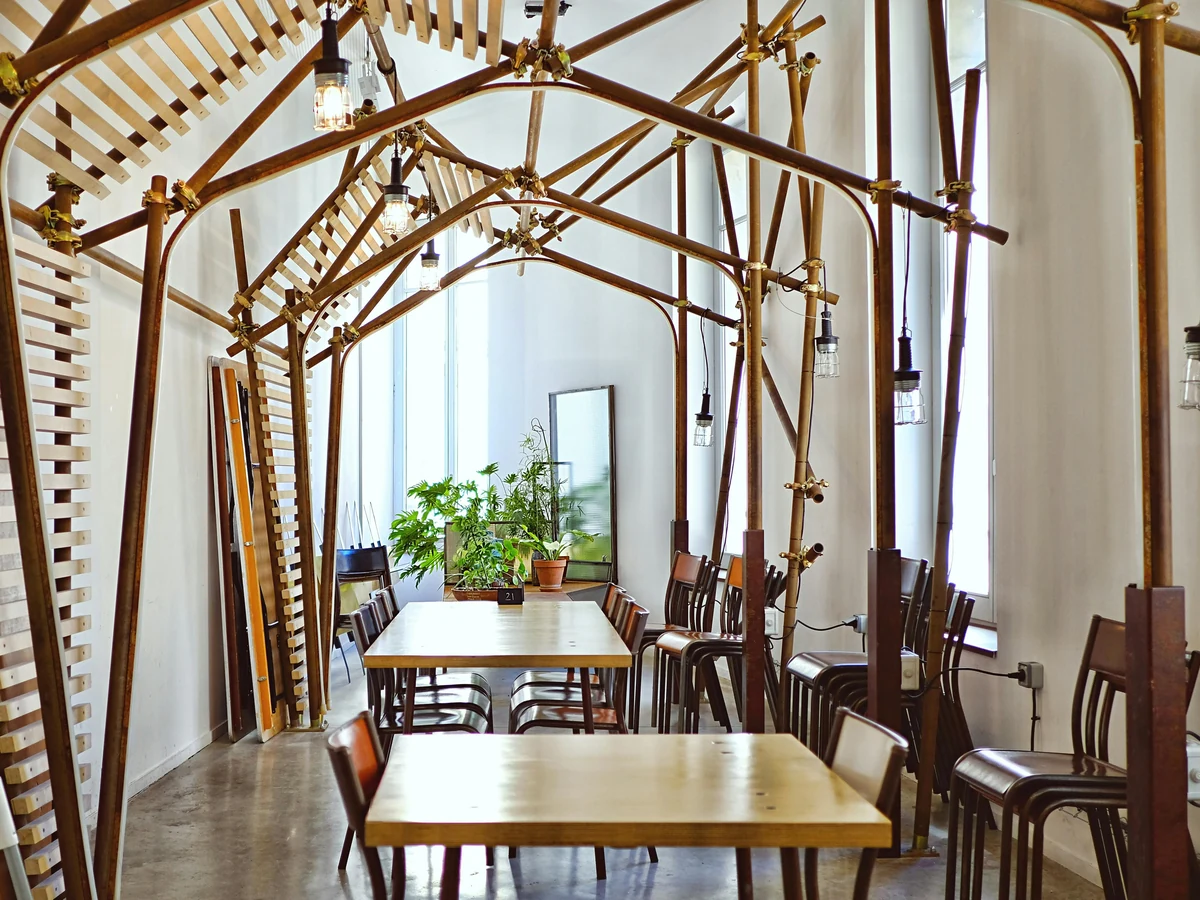 commercial-painting-restaurant-dining-area-bath-decorators Commercial painting restaurant dining area in Bath by Bath Decorators