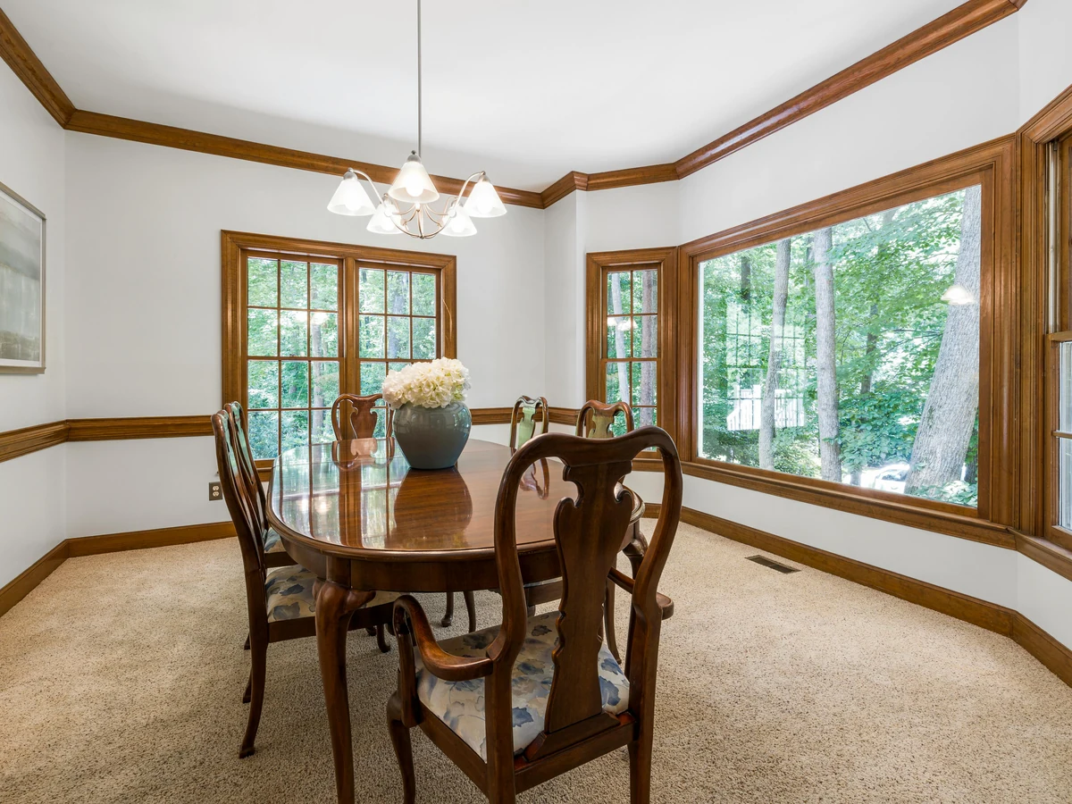 Dining room painting in Bath by Bath Decorators, traditional period dining room with dado rail and cornicing