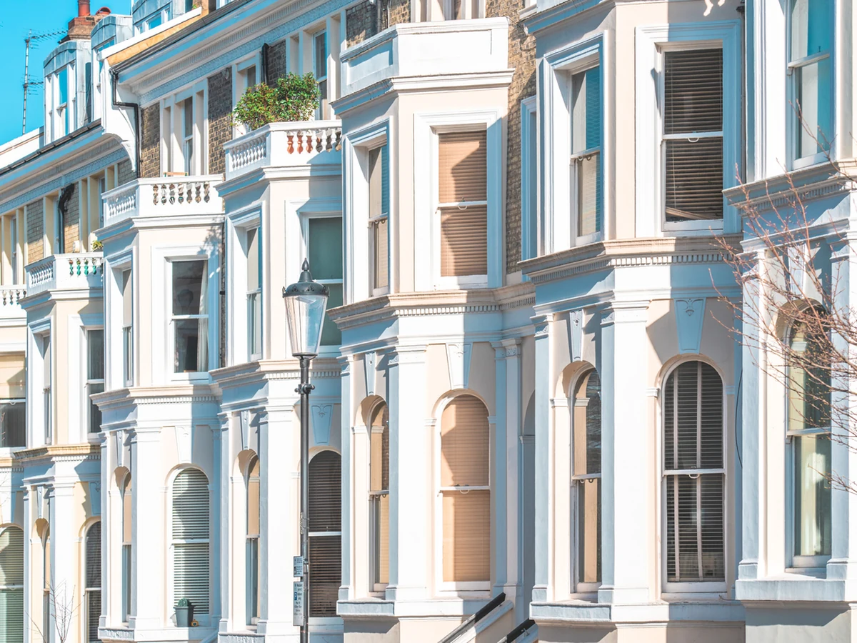 exterior-painting-ornate-white-victorian-bath-decorators Local decorating expertise in Bath - ornate white Victorian exterior by Bath Decorators