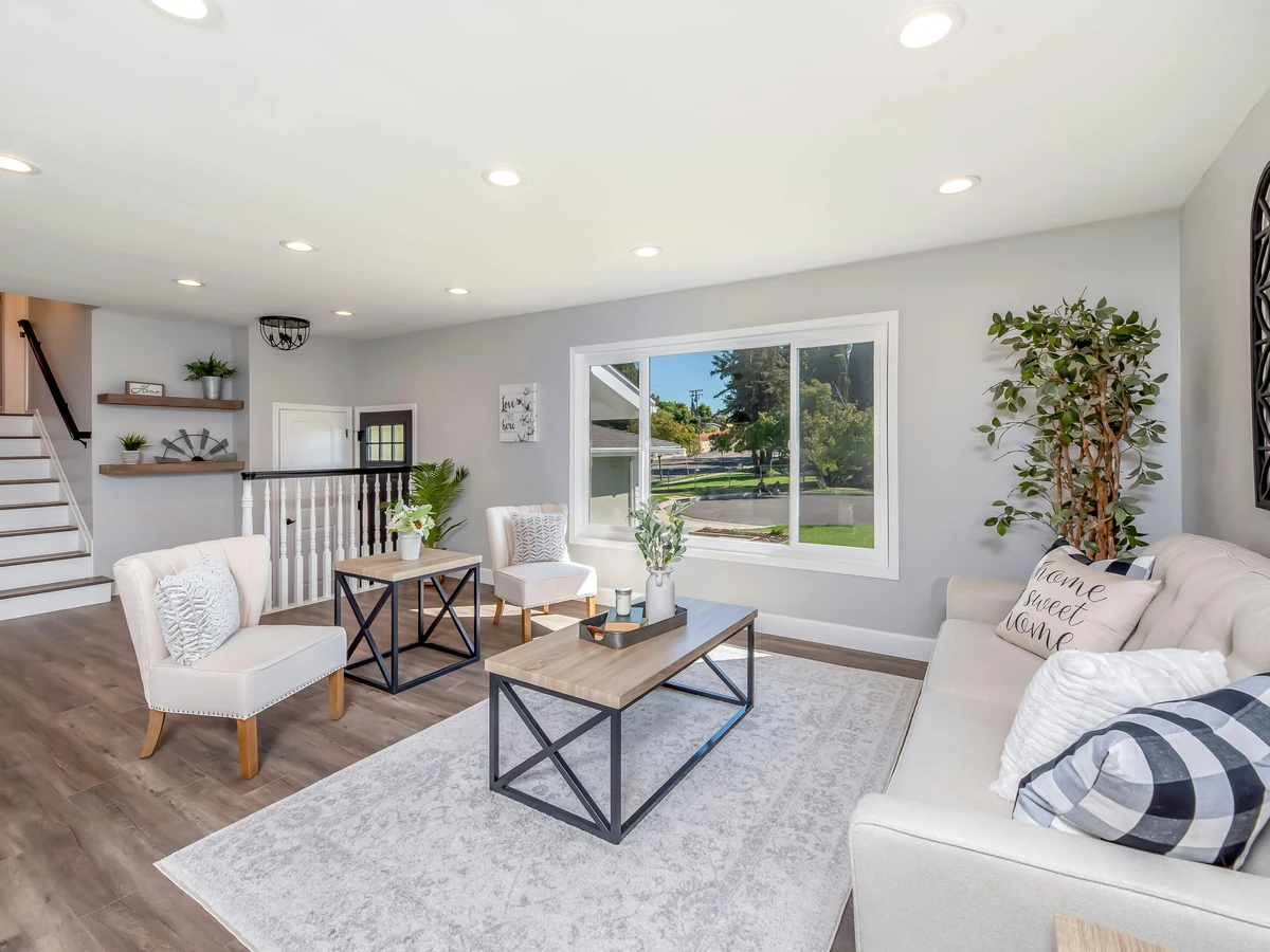 living-room-painting-open-plan-living-bath-decorators-2 Open plan Bath living room with statement feature wall painted by Bath Decorators